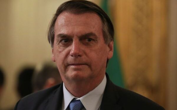 O presidente Jair Bolsonaro durante reunião ampliada com o presidente da Argentina, Mauricio Macri.