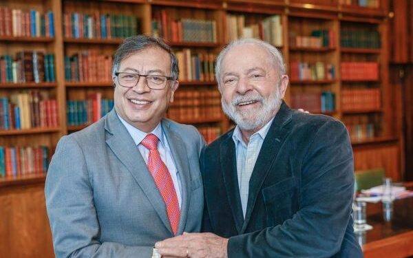 Brasília (DF), 31.05.2023 - Presidente da República, Luiz Inácio Lula da Silva, durante reunião com o Presidente da República da Colômbia, Gustavo Petro. Palácio da Alvorada- Brasília - DF. Foto: Ricardo Stuckert/PR