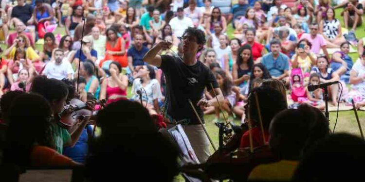 econoel:-orquestra-neojiba-de-lauro-de-freitas-se-apresenta-no-parque-ecologico