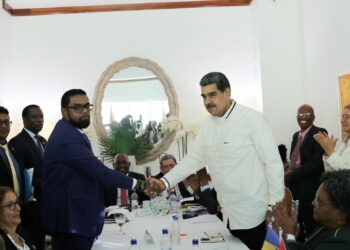 venezuela-e-guiana-se-comprometem-a-nao-usar-forca