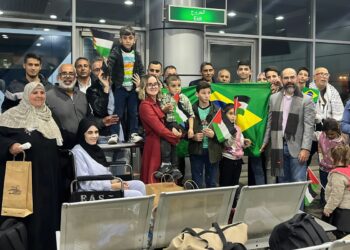 terceiro-grupo-de-brasileiros-repatriados-de-gaza-deixa-o-egito