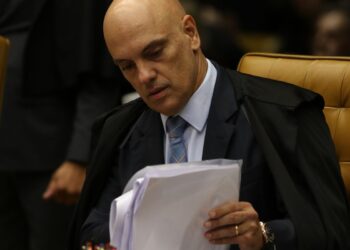 moraes-autorizou-busca-contra-deputado-carlos-jordy-a-pedido-da-pgr