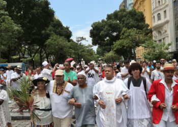 saiba-o-que-e-importante-ao-abordar-diversidade-religiosa-nas-escolas