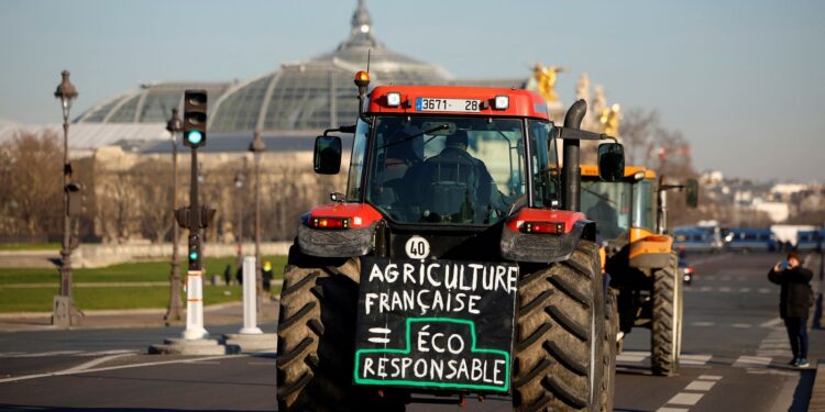 protestos-de-agricultores-se-espalham-pela-europa