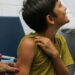 rio-inicia-vacinacao-de-criancas-de-10-anos-contra-a-dengue