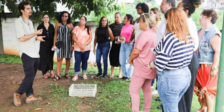 professores-do-caic,-em-lauro-de-freitas-participam-de-formacao-para-implantacao-horta-pedagogica