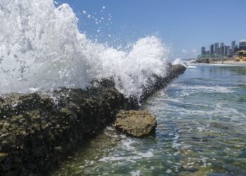 governo-quer-barrar-projeto-que-pode-privatizar-acesso-a-praias