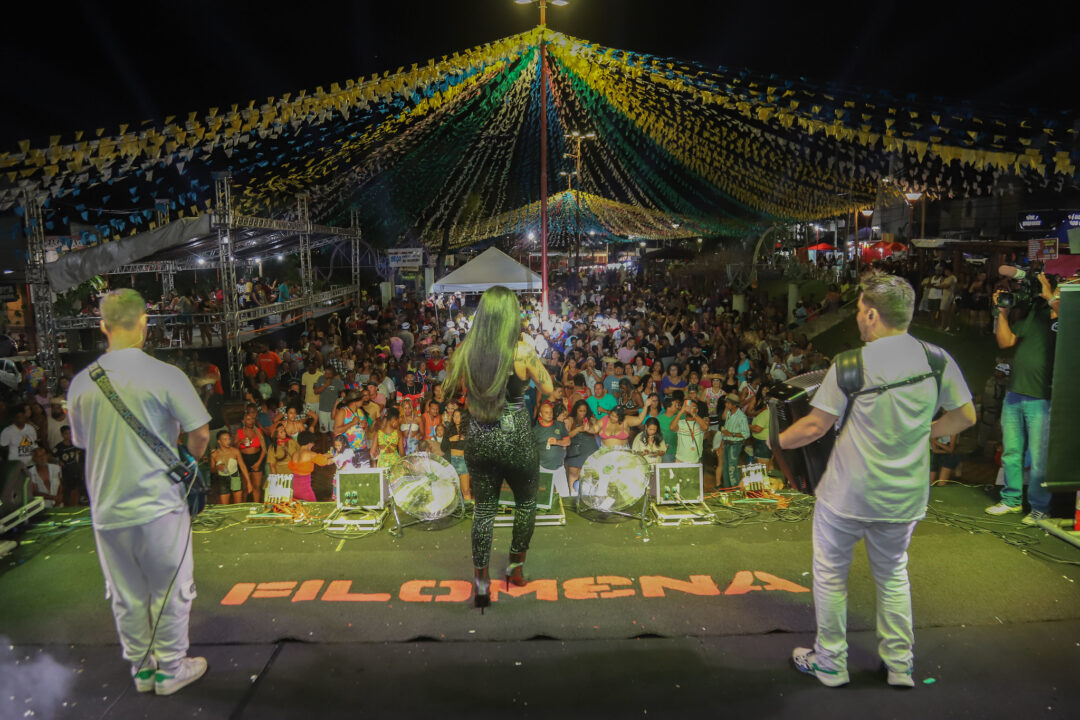 Arrai de Ipitanga: famlia, paz e alegria marcaram  os festejos juninos em Lauro de Freitas; pblico prestigiou o ltimo dia 