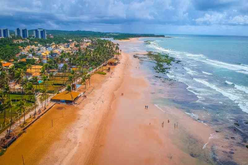 primavera/verao:-belezas-naturais-e-opcoes-de-lazer-sao-destaques-em-lauro-de-freitas