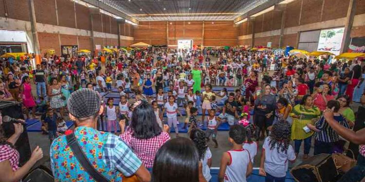 4a-edicao-da-mostra-pedagogica-acontece-na-rede-municipal-de-lauro-de-freitas