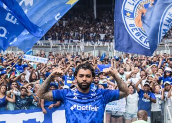 gabigol-e-apresentado-pelo-cruzeiro-em-um-mineirao-lotado