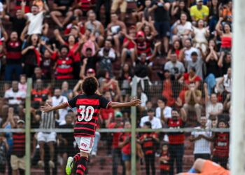 flamengo-estreia-na-copinha-com-goleada-de-5-a-0