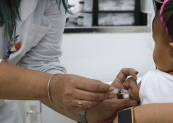 sem-gotinha:-entenda-como-fica-novo-esquema-vacinal-contra-a-polio