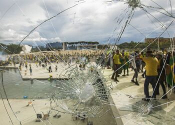 justica-militar-envia-ao-supremo-inquerito-contra-coroneis