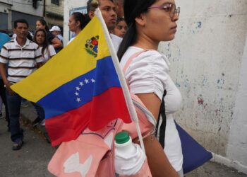 nos-eua,-opositor-da-venezuela-pede-acao-de-militares-contra-maduro