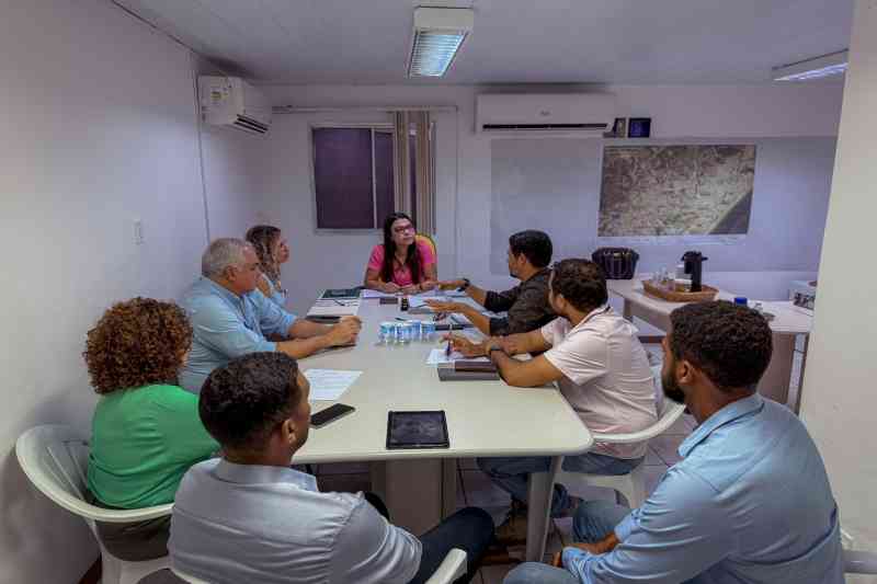 prefeitura-e-embasa-dialogam-sobre-obras-em-lauro-de-freitas