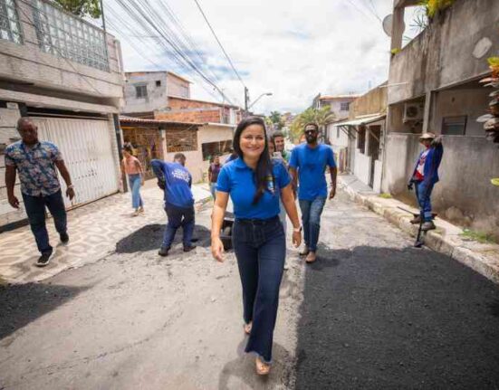 prefeita-debora-regis-visita-obras-em-andamento-e-vistoria-postos-de-saude