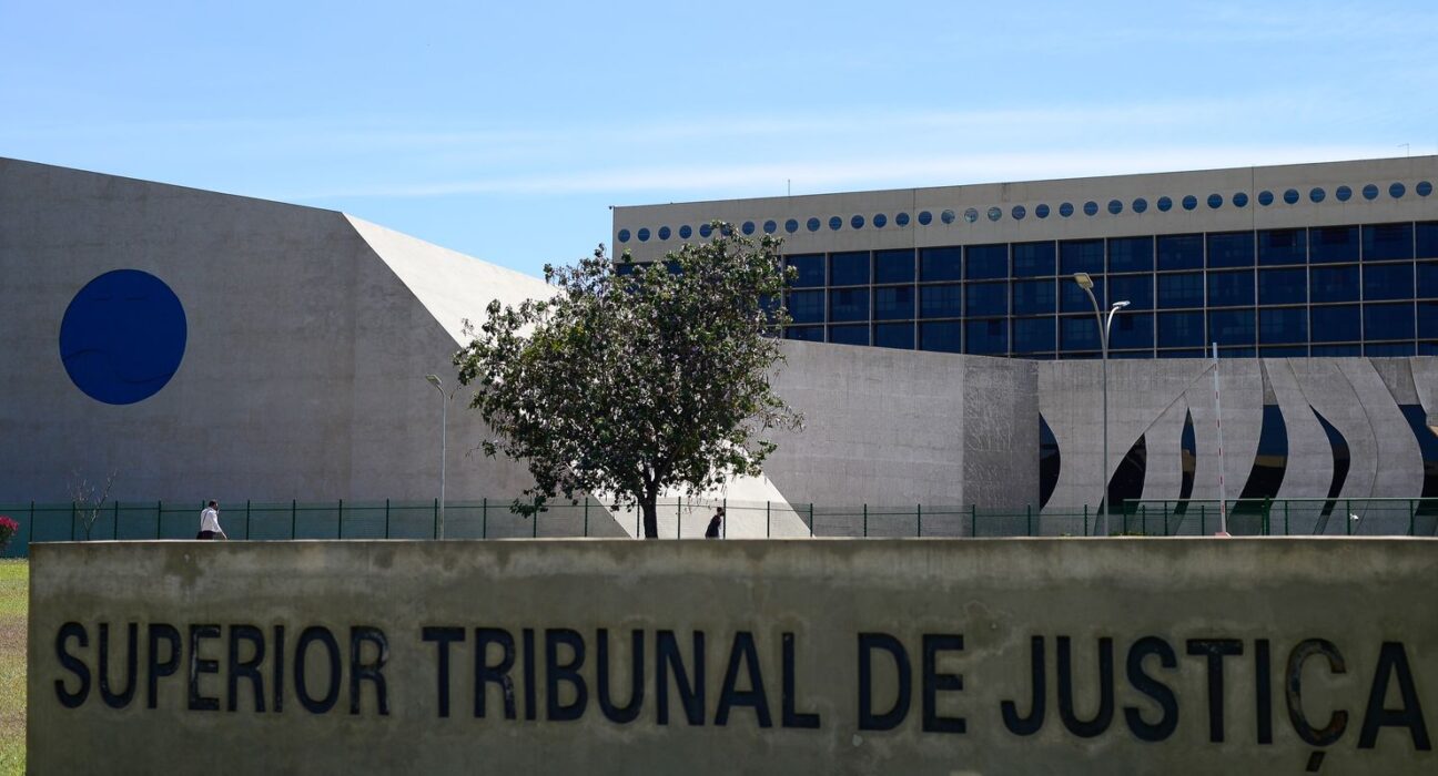 stj-mantem-corte-de-ponto-de-peritos-do-inss-que-estao-em-greve