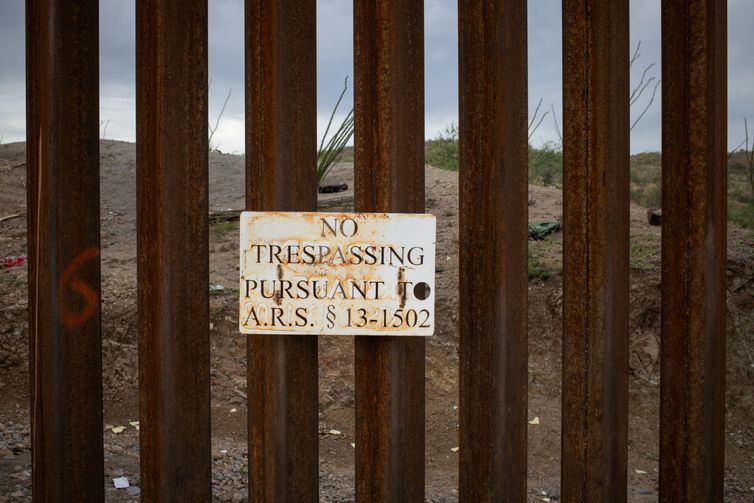 Trecho de muro na fronteira entre EUA e México, em Ruby, Arizona  26/06/2024  REUTERS/Adrees Latif