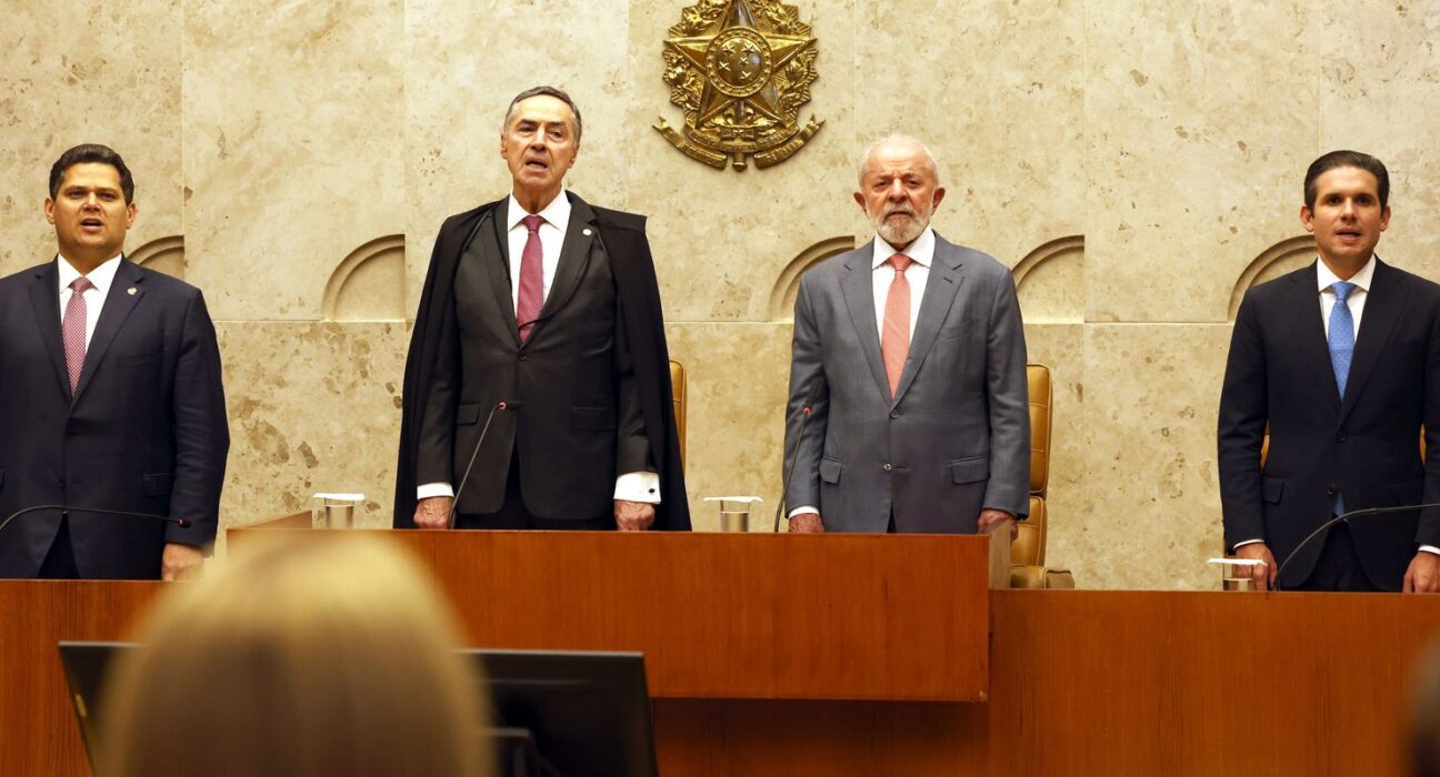 barroso:-tres-poderes-estao-unidos-pelos-principios-da-constituicao