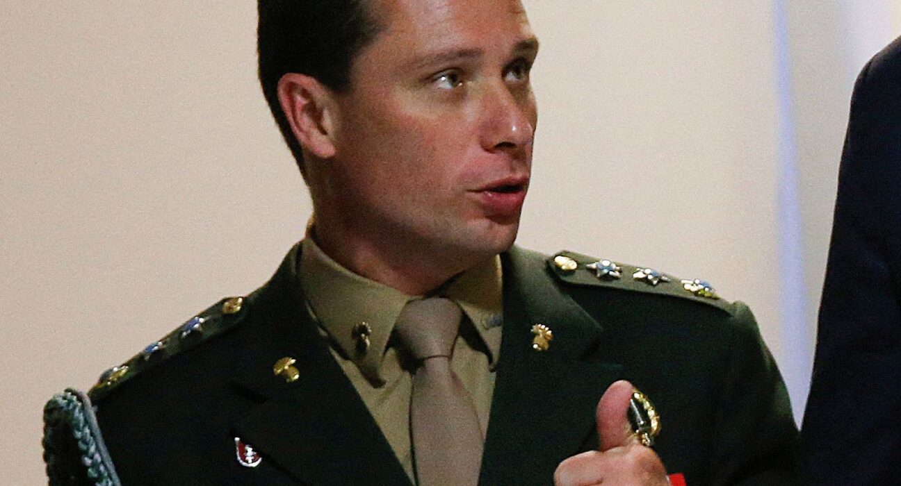 cid-diz-que-bolsonaro-pressionou-ministro-a-insinuar-fraude-nas-urnas