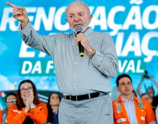 lula-diz-que-combustiveis-fosseis-vao-financiar-a-transicao-energetica