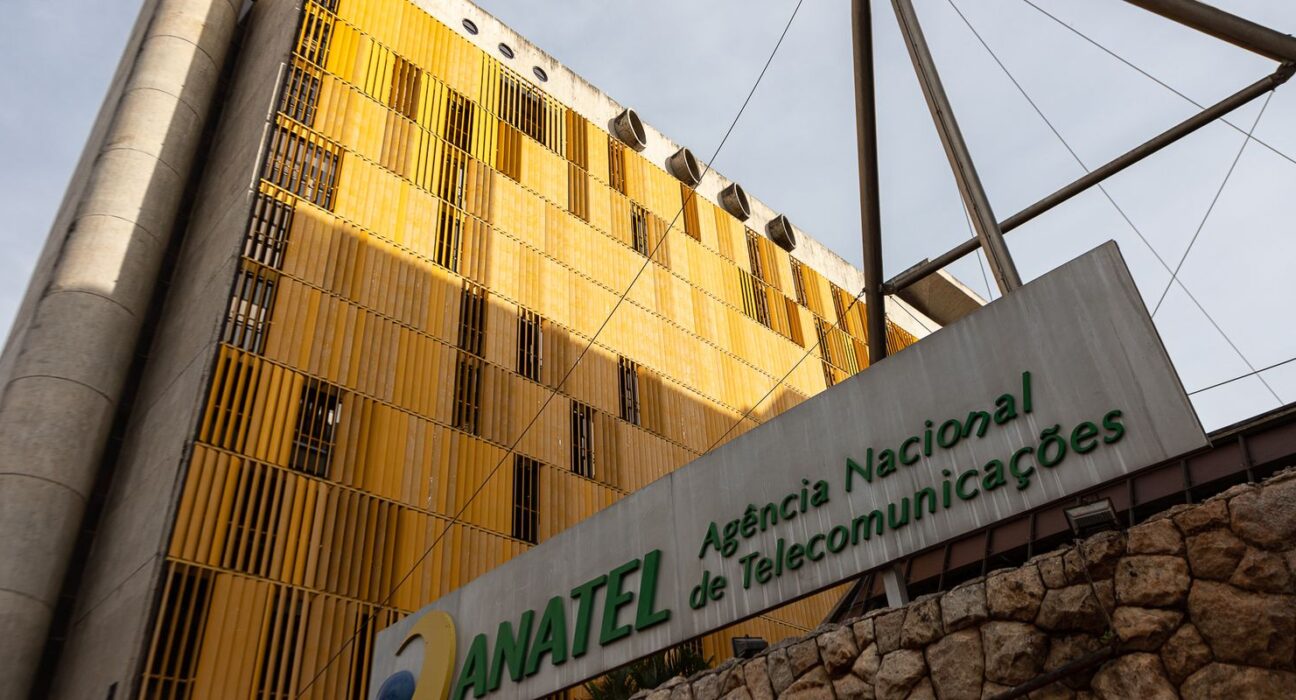anatel-diz-que-maioria-das-operadoras-cumpriu-suspensao-do-rumble