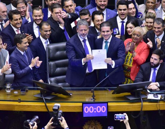 hugo-motta-e-eleito-presidente-da-camara-dos-deputados