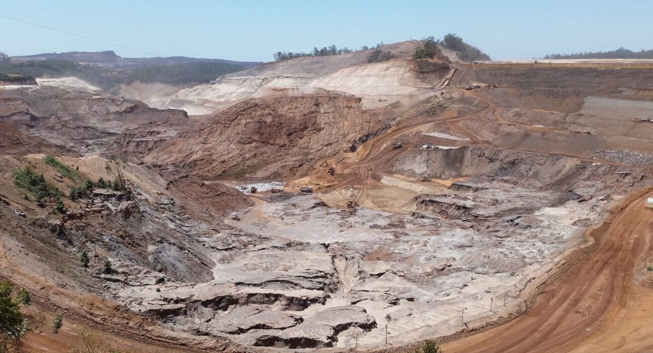nova-acao-contra-samarco,-vale-e-bhp-e-ajuizada-por-21-municipios