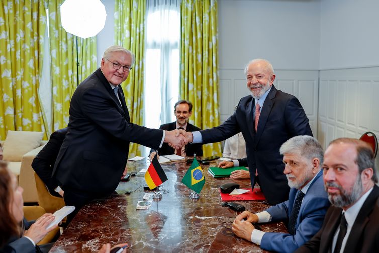 Presidente da República, Luiz Inácio Lula da Silva, durante reunião com o Presidente da República Federal da Alemanha, Frank-Walter Steinmeier. Montevidéu - Uruguai.     Foto: Ricardo Stuckert / PR