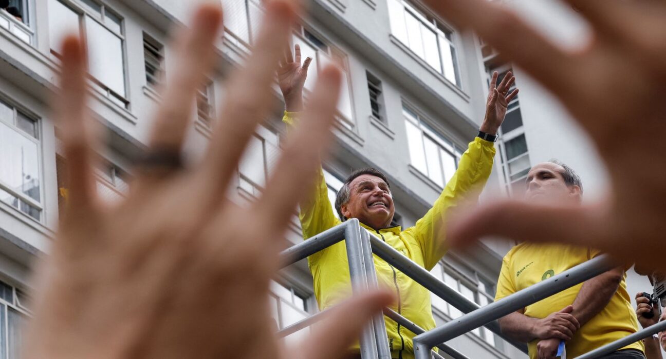 bolsonaro-nega-tentativa-de-golpe-e-diz-esperar-por-“ajuda-externa”