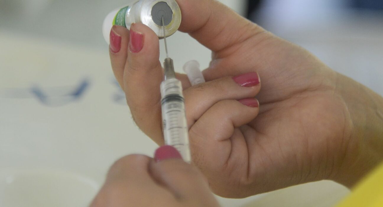 campanha-de-vacinacao-contra-a-gripe-comeca-nesta-segunda