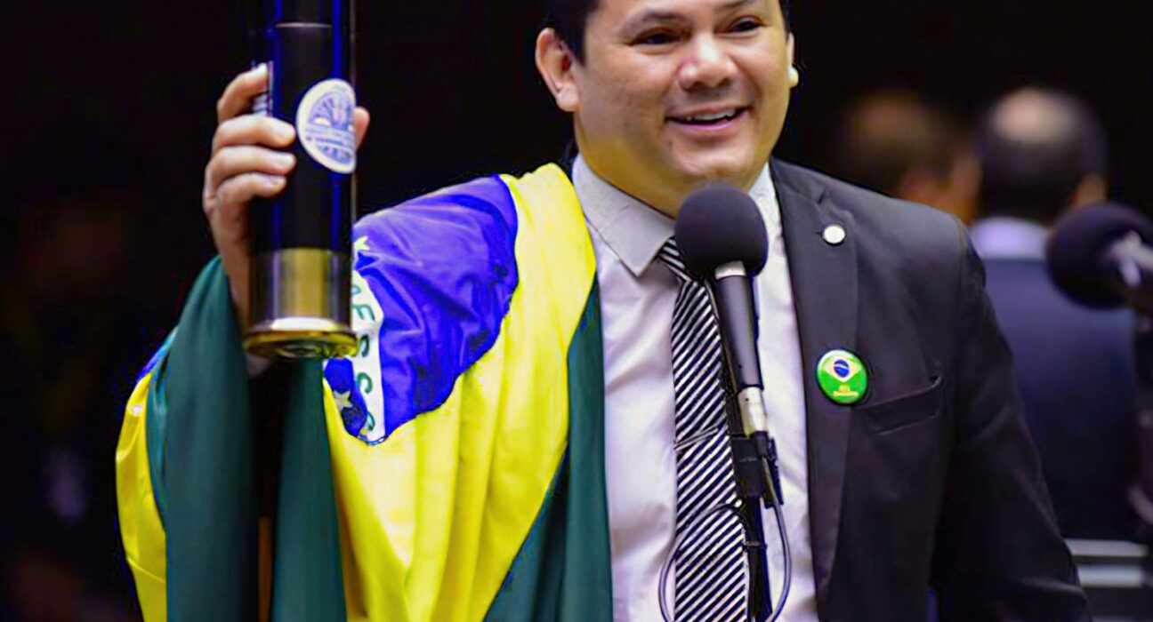 agu-pede-investigacao-de-deputado-por-declaracoes-contra-lula
