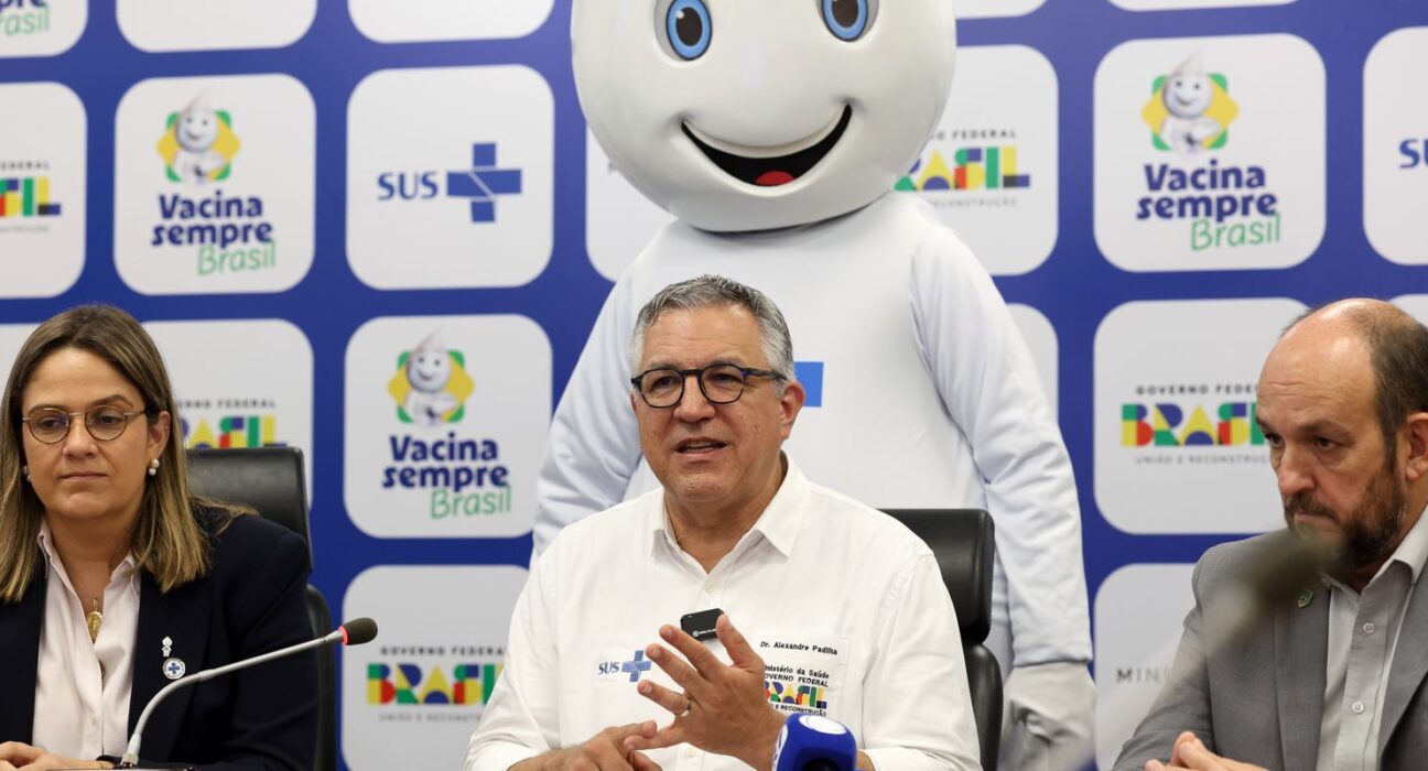 escolas-terao-campanha-de-vacinacao-entre-14-e-25-de-abril