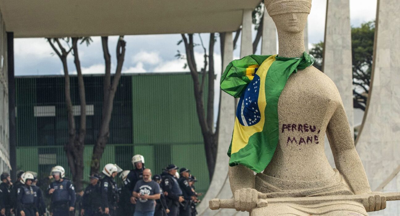 stf-julgara-no-dia-25-de-abril-mulher-que-pichou-estatua-a-justica