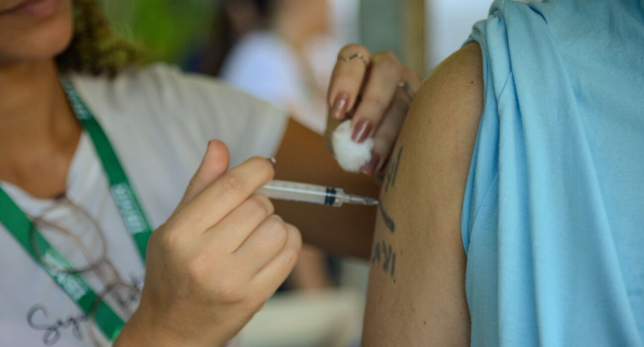 rio-amplia-vacinacao-da-gripe-para-os-maiores-de-6-meses-de-idade