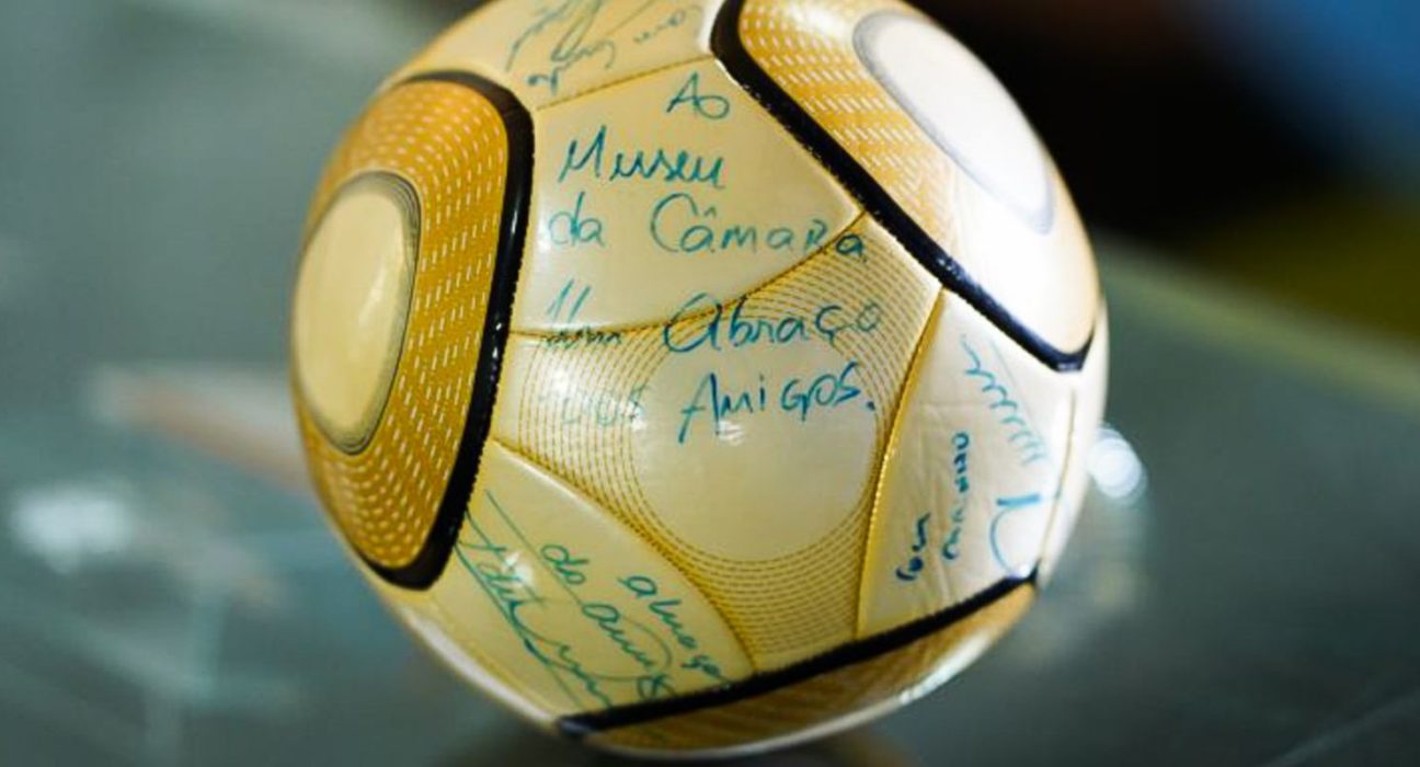 moraes-vota-por-condenar acusado-de-furtar-bola-autografada-por-neymar