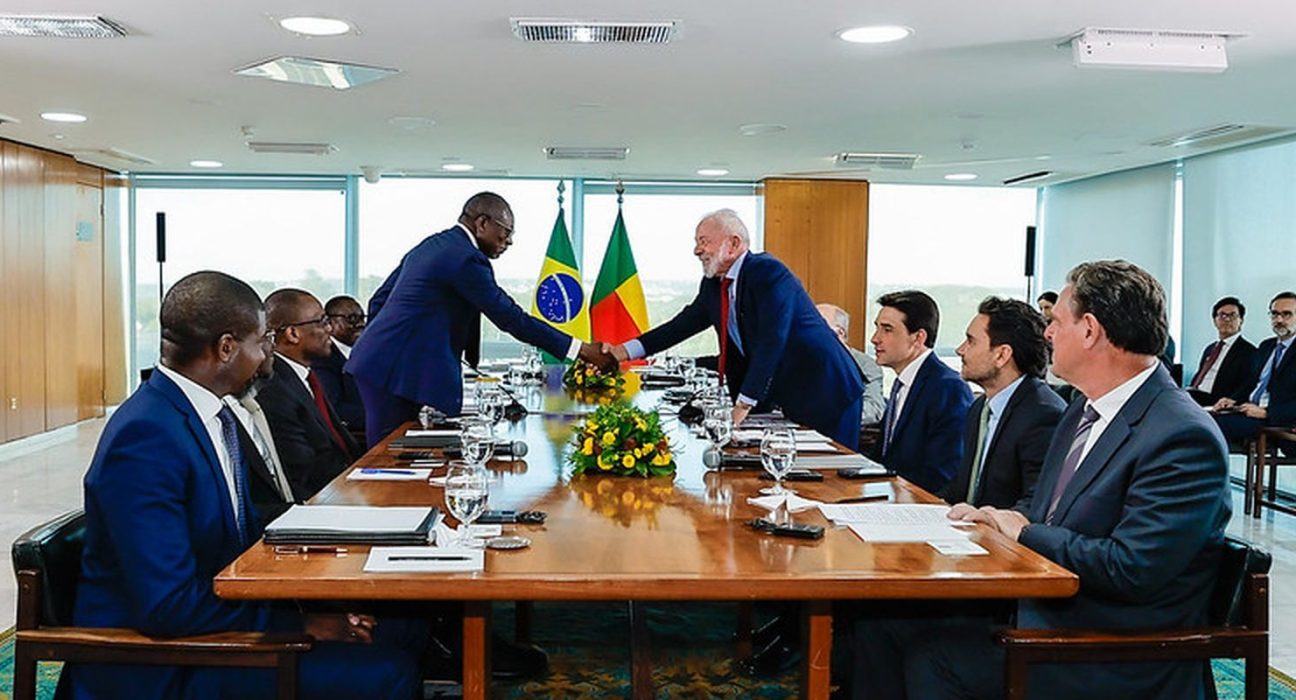 lula-e-presidente-do-benin-discutem-agricultura-e-conexao-aerea