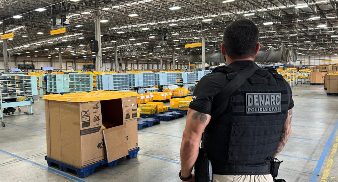 mais-de-50-encomendas-com-drogas-sao-apreendidas-em-centro-dos-correios-em-simoes-filho