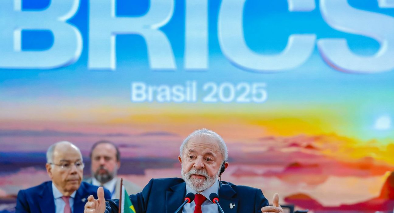 adiar-reforma-na-onu-torna-mundo-mais-perigoso,-diz-lula-no-brics 