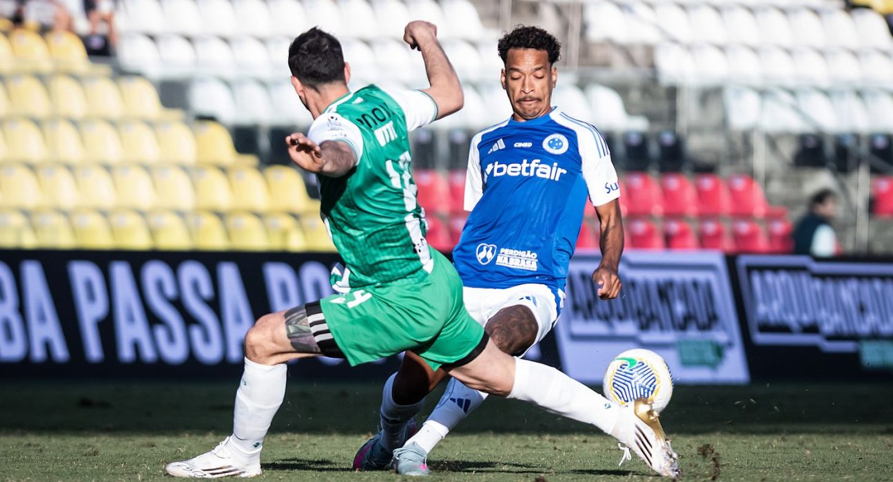 cruzeiro-vence-banfield-antes-de-retomada-do-campeonato-brasileiro