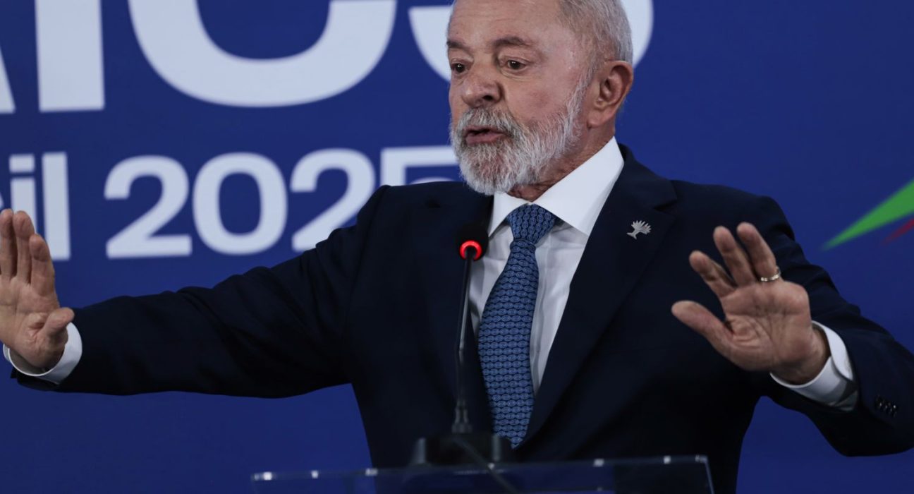 lula-rebate-defesa-que-trump-fez-de-bolsonaro:-“nao-aceitamos-tutela”