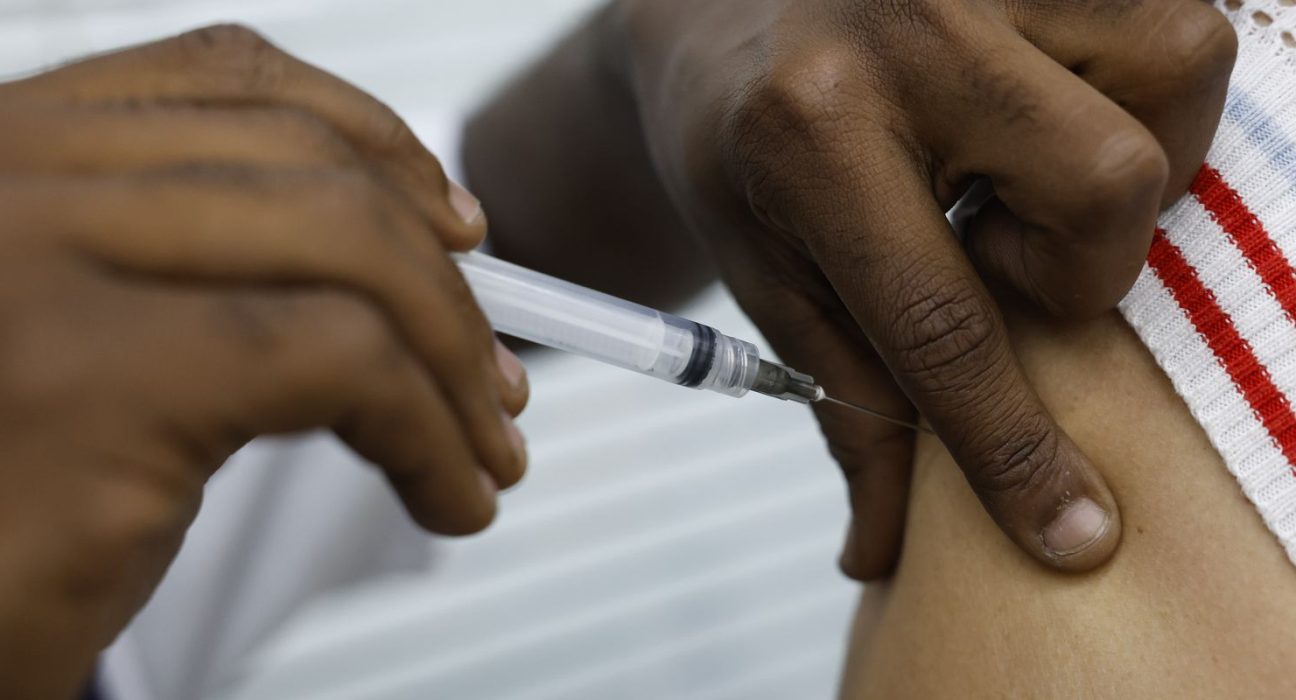 casos-de-sindrome-respiratoria-aguda-grave-estao-em-queda,-diz-fiocruz