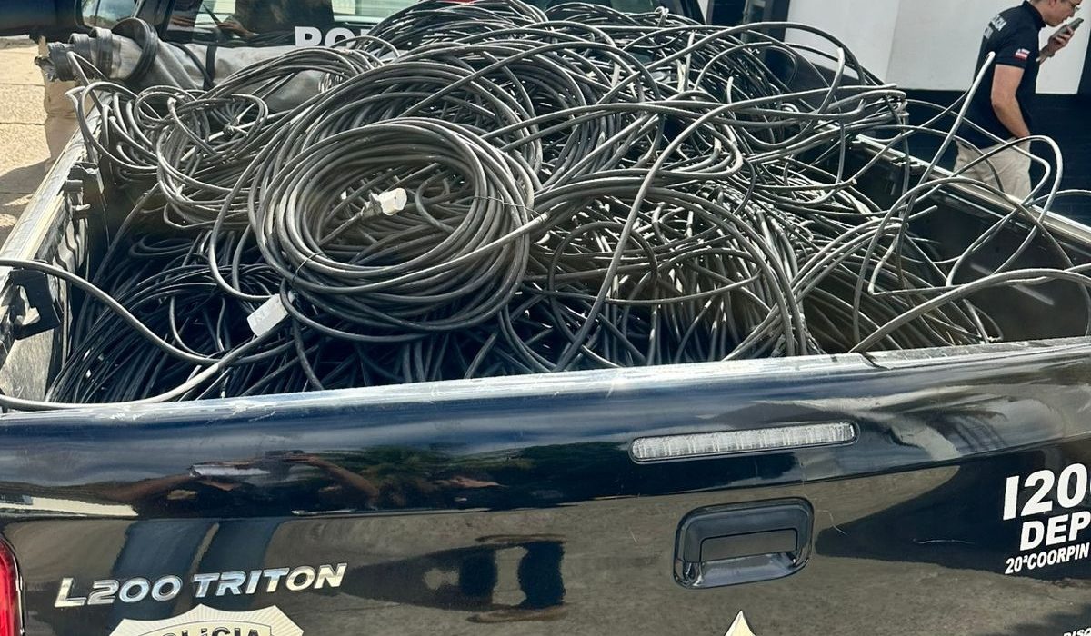 policia-civil-recupera-quase-dois-mil-metros-de-fios-eletricos-furtados-do-almoxarifado-da-prefeitura-de-brumado