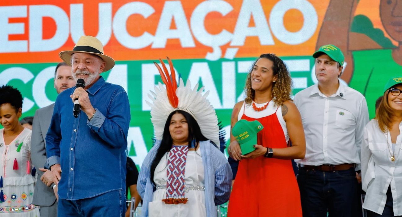 lula-mantem-disposicao-para-o-dialogo,-mas-critica-recusa-de-trump