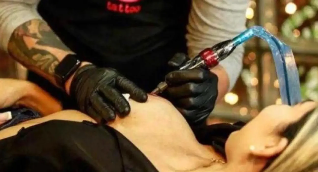 cfm-proibe-anestesia-para-a-realizacao-de-tatuagens