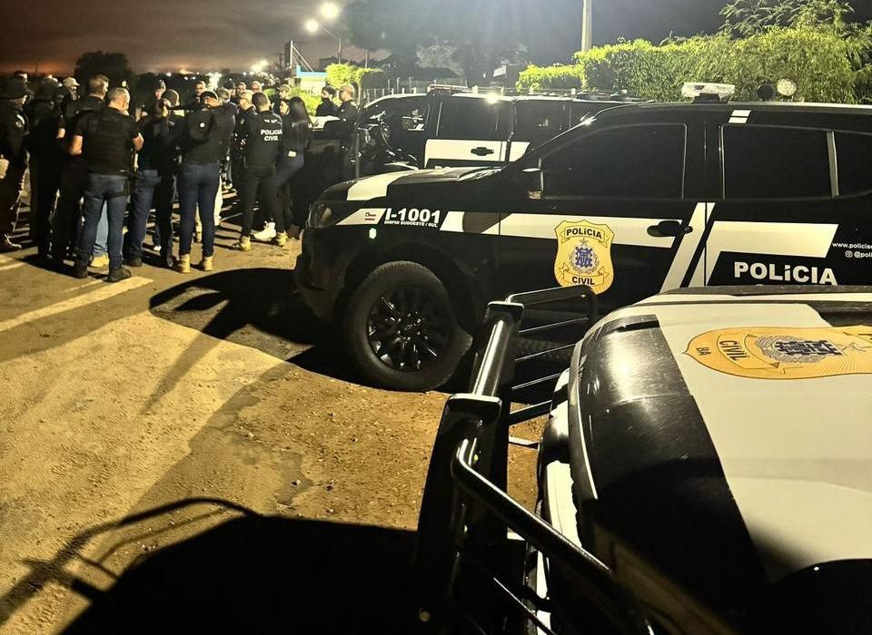 operacao-tres-pontas-encontra-municoes-e-veiculo-em-itarantim