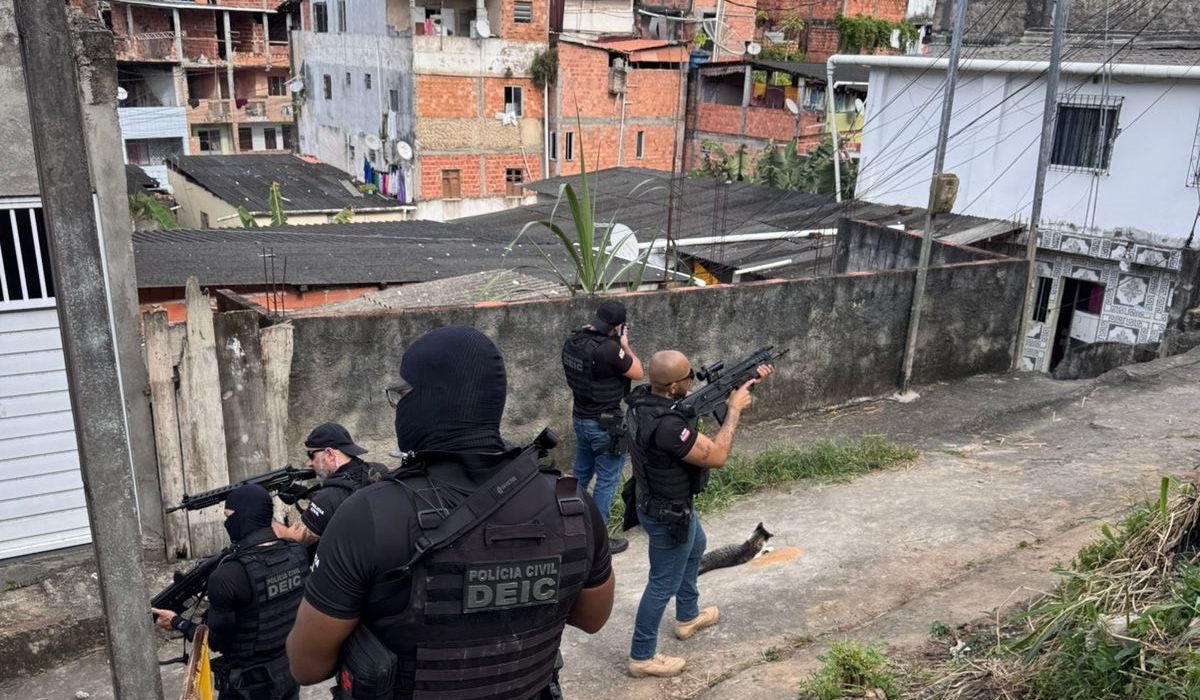 policia-civil-realiza-operacao-contra-grupo-criminoso-em-vila-canaria