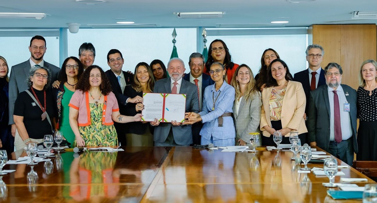 lula-sanciona-lei-que-proibe-uso-de-animais-em-testes-cosmeticos
