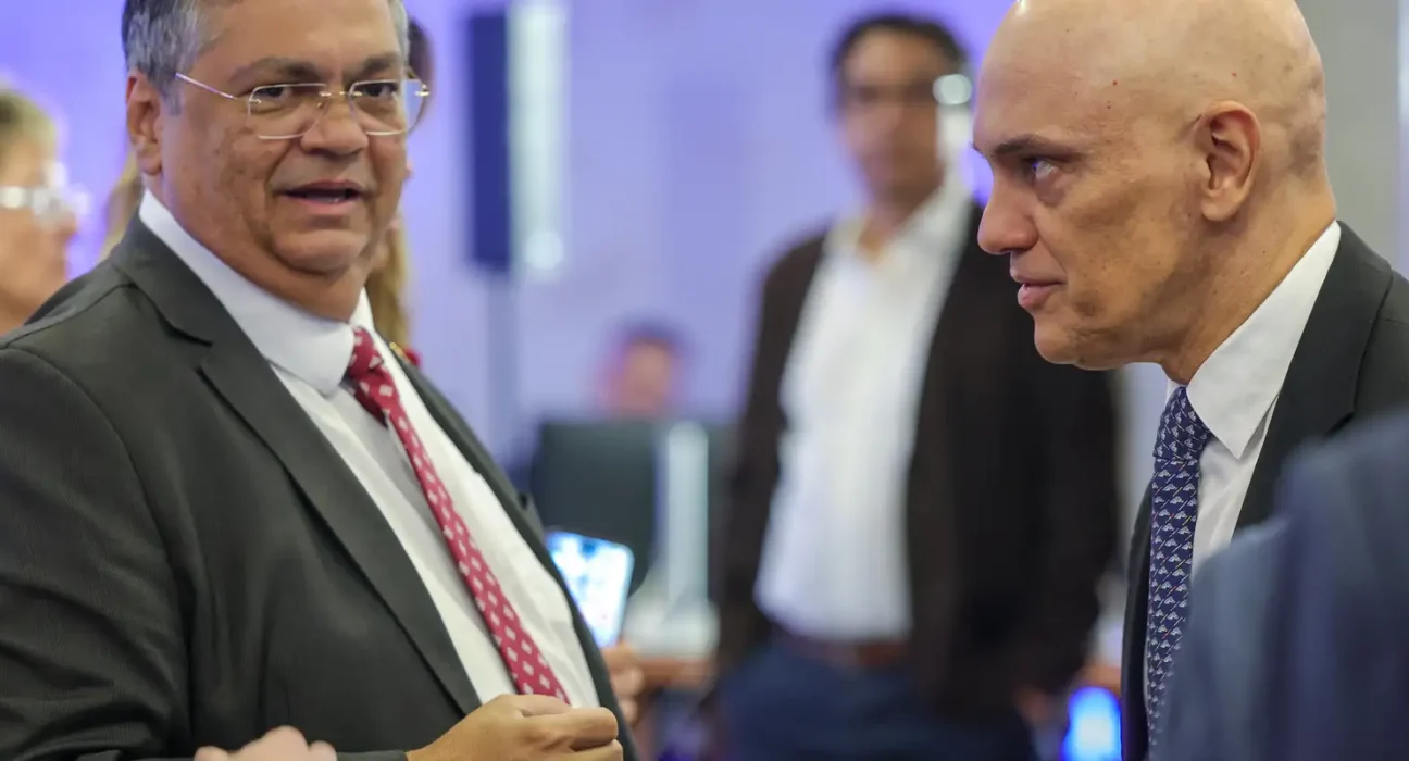 dino-se-solidariza-e-elogia-moraes,-alvo-de-novas-sancoes-dos-eua